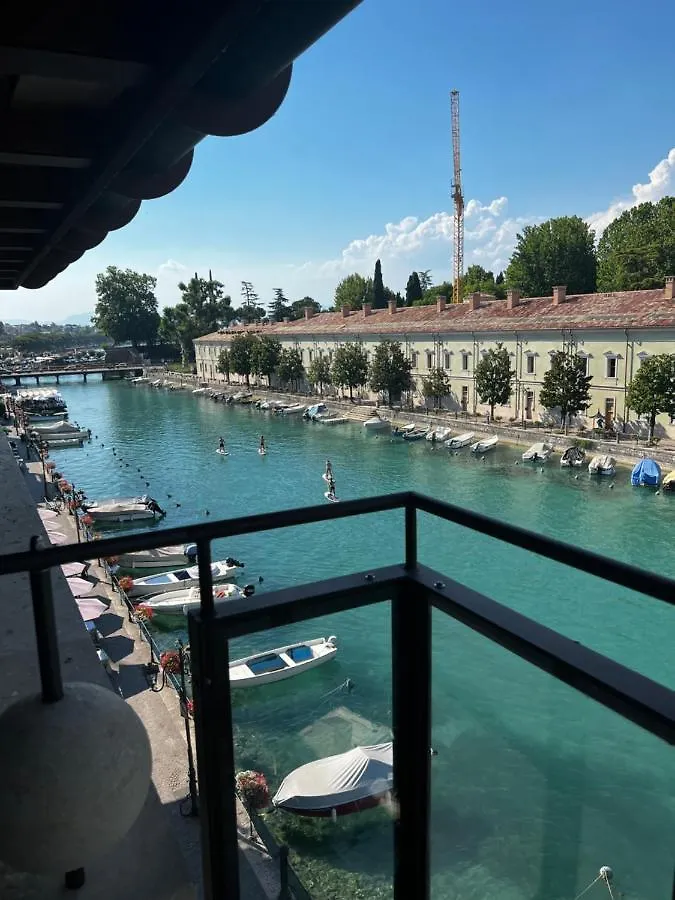 Nocleg ze śniadaniem C House Rooms Lake Peschiera del Garda