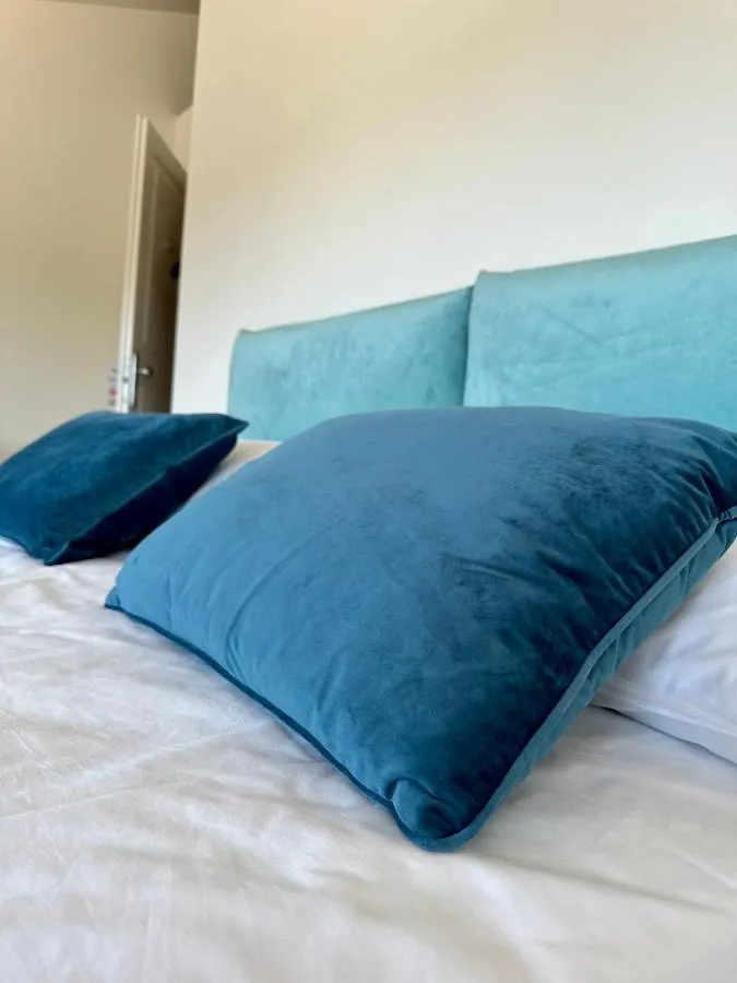 Bed & Breakfast C House Rooms Lake Peschiera del Garda