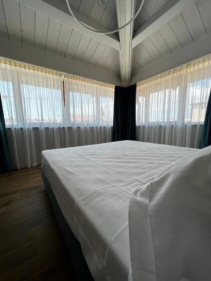 C House Rooms Lake Peschiera del Garda Italy